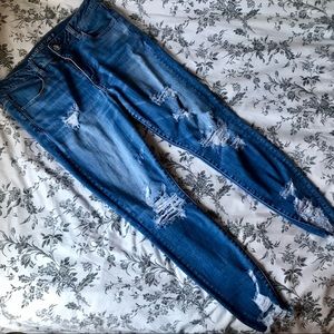 AEO Jean Hi-Rise Destroyed Jegging